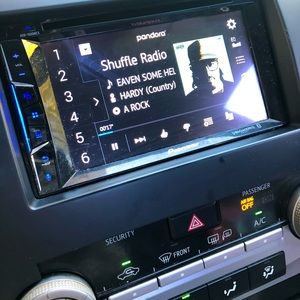 Pioneer 2019 touch screen/Sirius Xm ready cd/dvd player